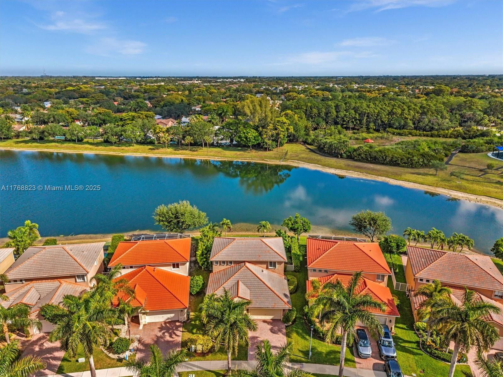 Real estate property located at 4425 Banyan Trails Dr, Broward, Banyan Trails, Coconut Creek, FL