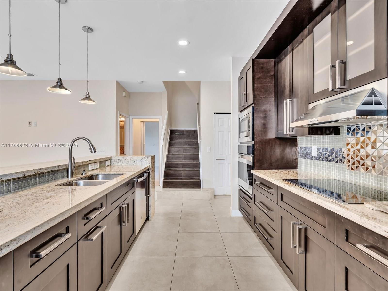 Real estate property located at 4425 Banyan Trails Dr, Broward, Banyan Trails, Coconut Creek, FL