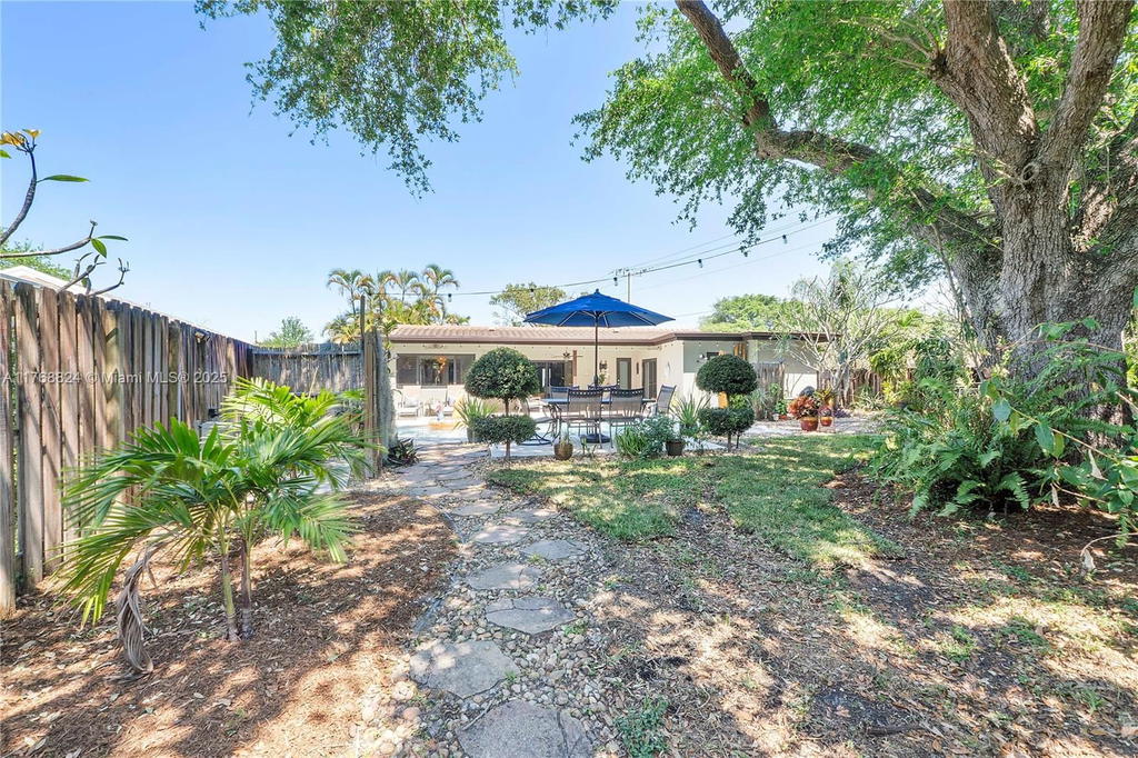 Real estate property located at 3700 Park Rd, Broward, Hollywood Hills, Hollywood, FL
