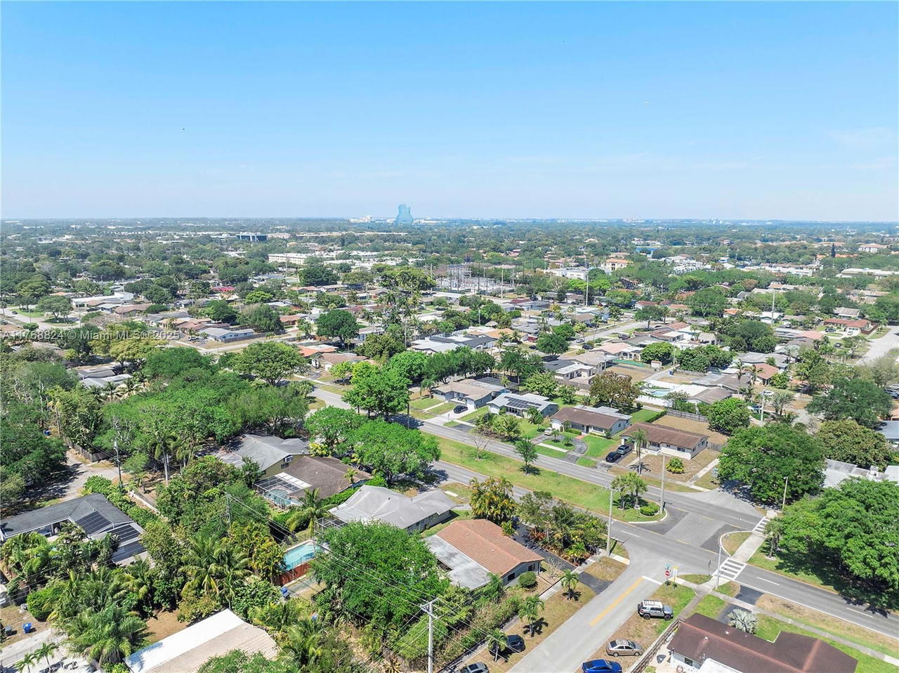 Real estate property located at 3700 Park Rd, Broward, Hollywood Hills, Hollywood, FL