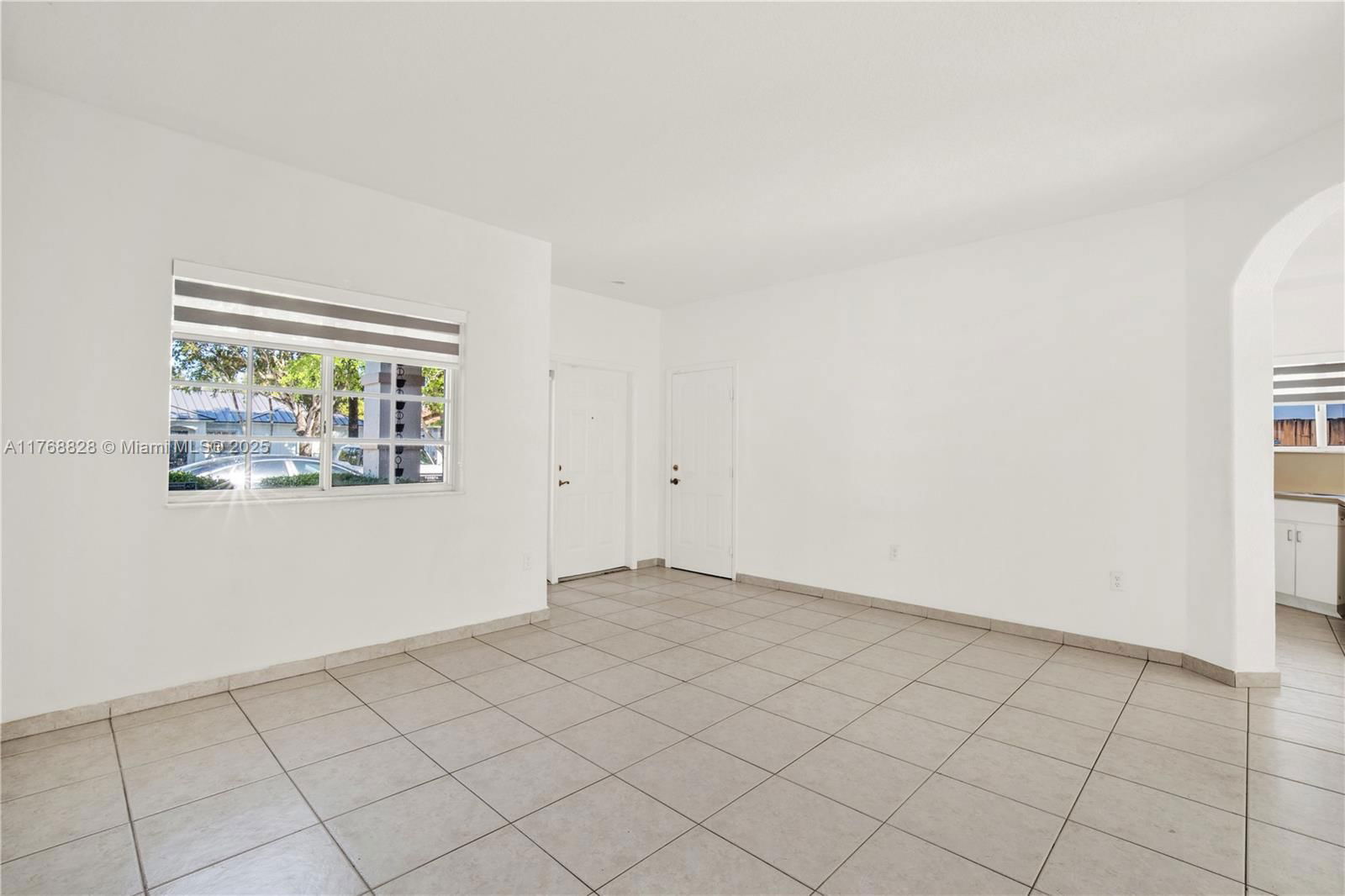 Real estate property located at 16778 91st Ct, Miami-dade, Genesis Oak Gardens, Miami Lakes, FL
