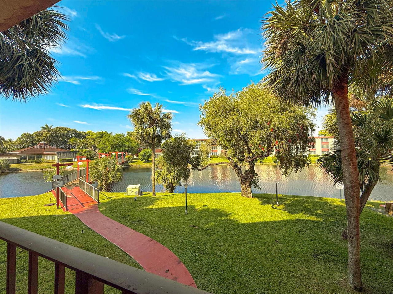 Real estate property located at 1103 58th Ter #224, Broward, Water Bridge 1 Condo, Sunrise, FL