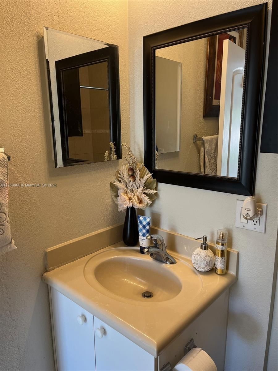 Real estate property located at 15675 16th St, Miami-dade, Efm Estates Sections Two, Miami, FL