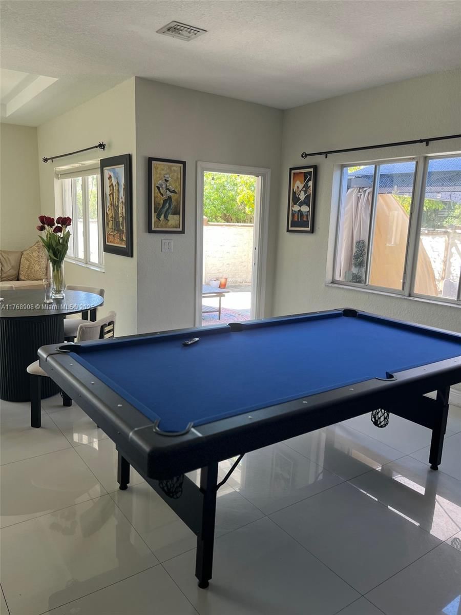 Real estate property located at 15675 16th St, Miami-dade, Efm Estates Sections Two, Miami, FL