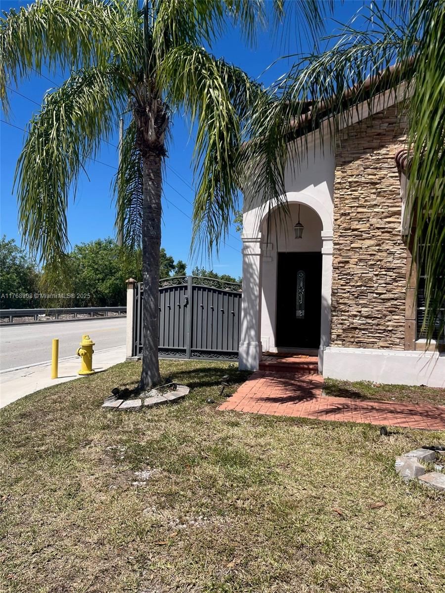 Real estate property located at 15675 16th St, Miami-dade, Efm Estates Sections Two, Miami, FL