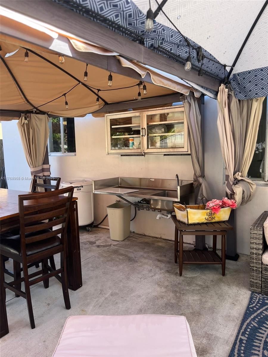 Real estate property located at 15675 16th St, Miami-dade, Efm Estates Sections Two, Miami, FL