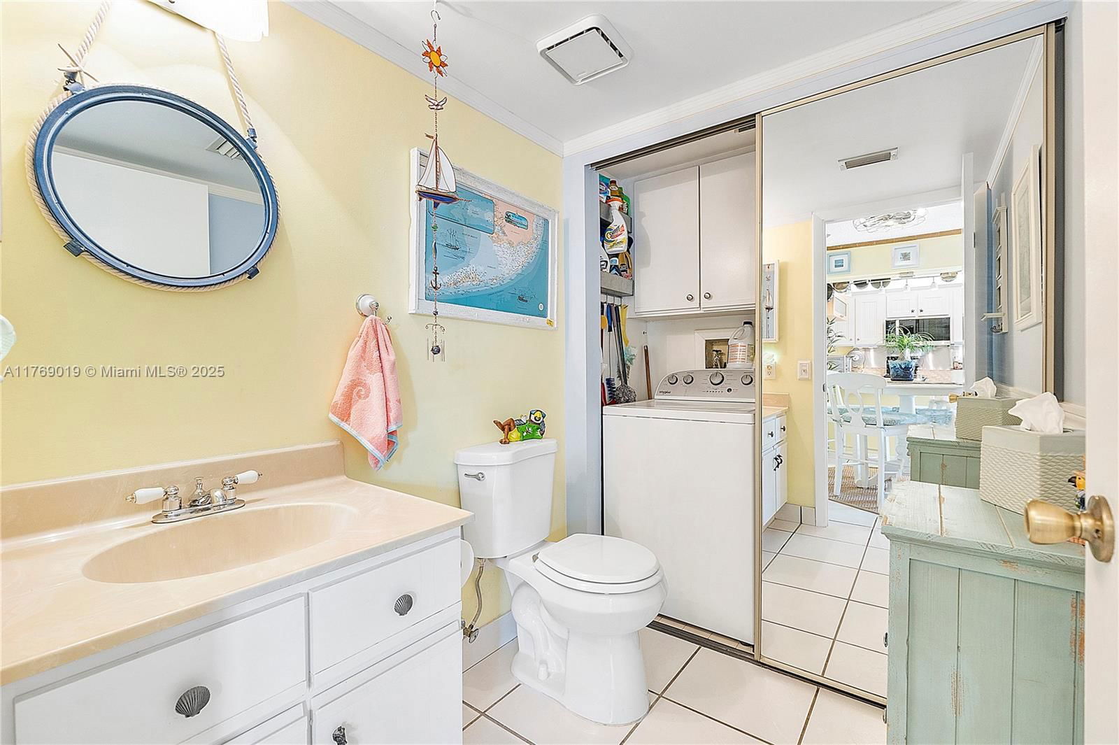 Real estate property located at 11861 13th Ct, Broward, C H E Acres, Davie, FL