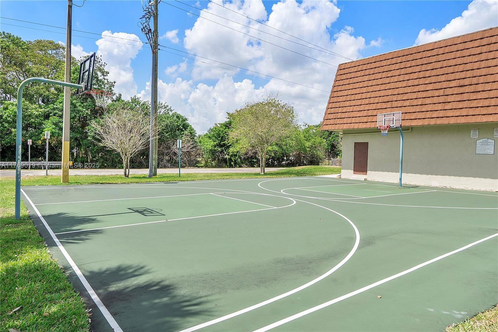 Real estate property located at 11861 13th Ct, Broward, C H E Acres, Davie, FL