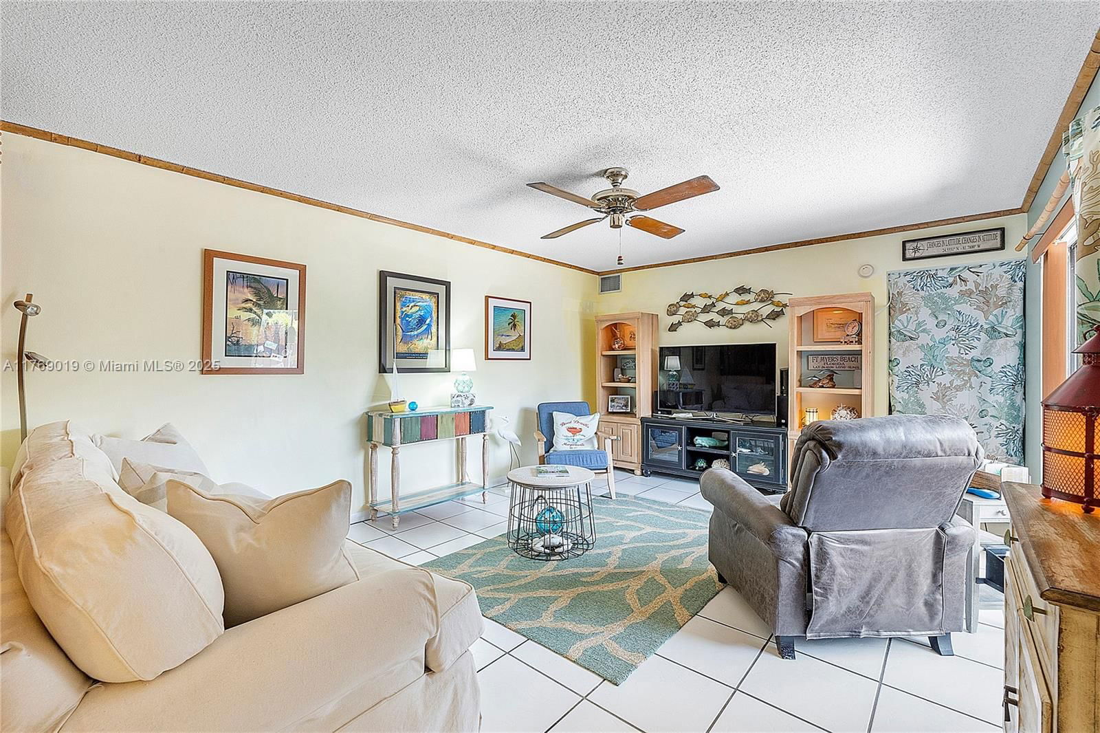 Real estate property located at 11861 13th Ct, Broward, C H E Acres, Davie, FL