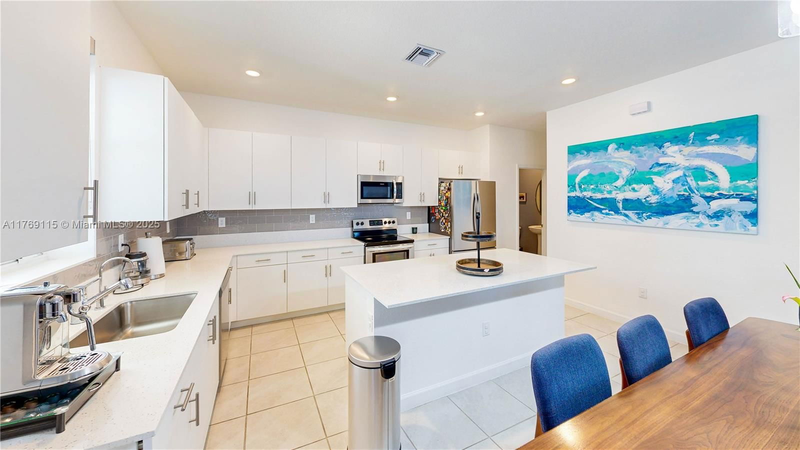 Real estate property located at 21421 127th Ct, Miami-dade, Siena North, Miami, FL