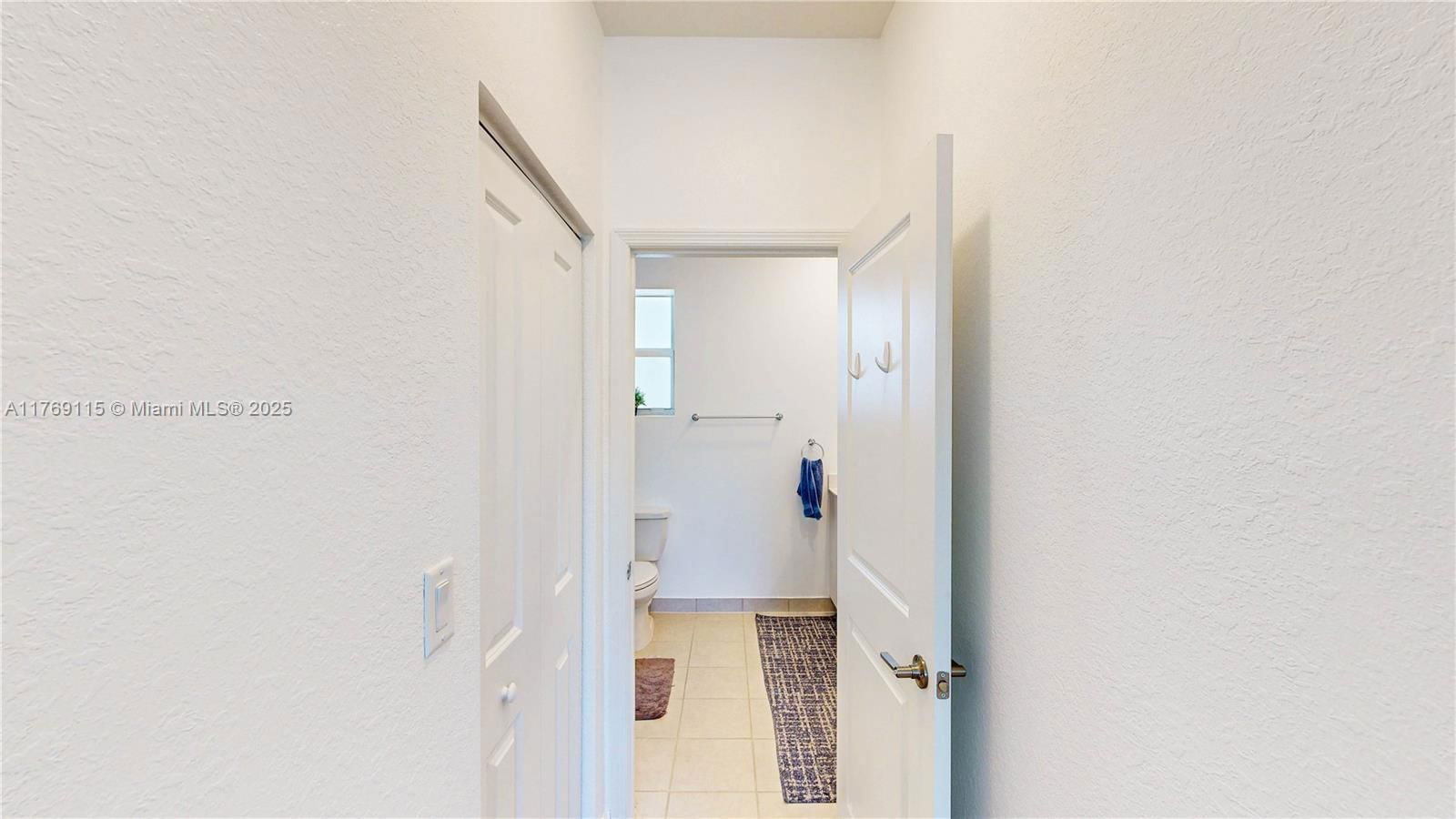 Real estate property located at 21421 127th Ct, Miami-dade, Siena North, Miami, FL