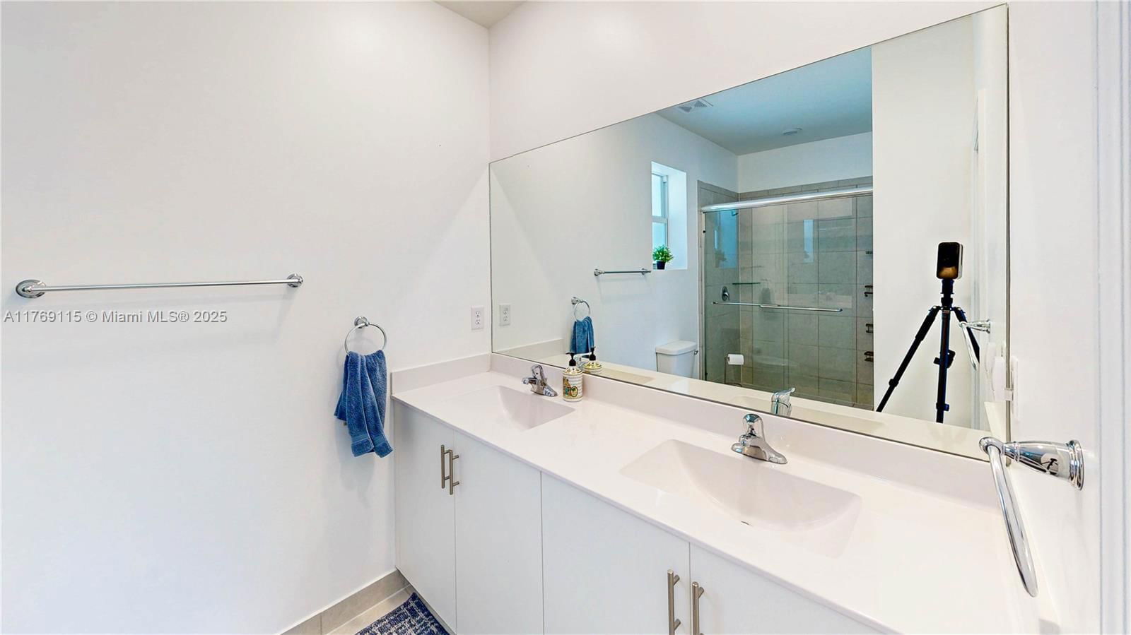 Real estate property located at 21421 127th Ct, Miami-dade, Siena North, Miami, FL