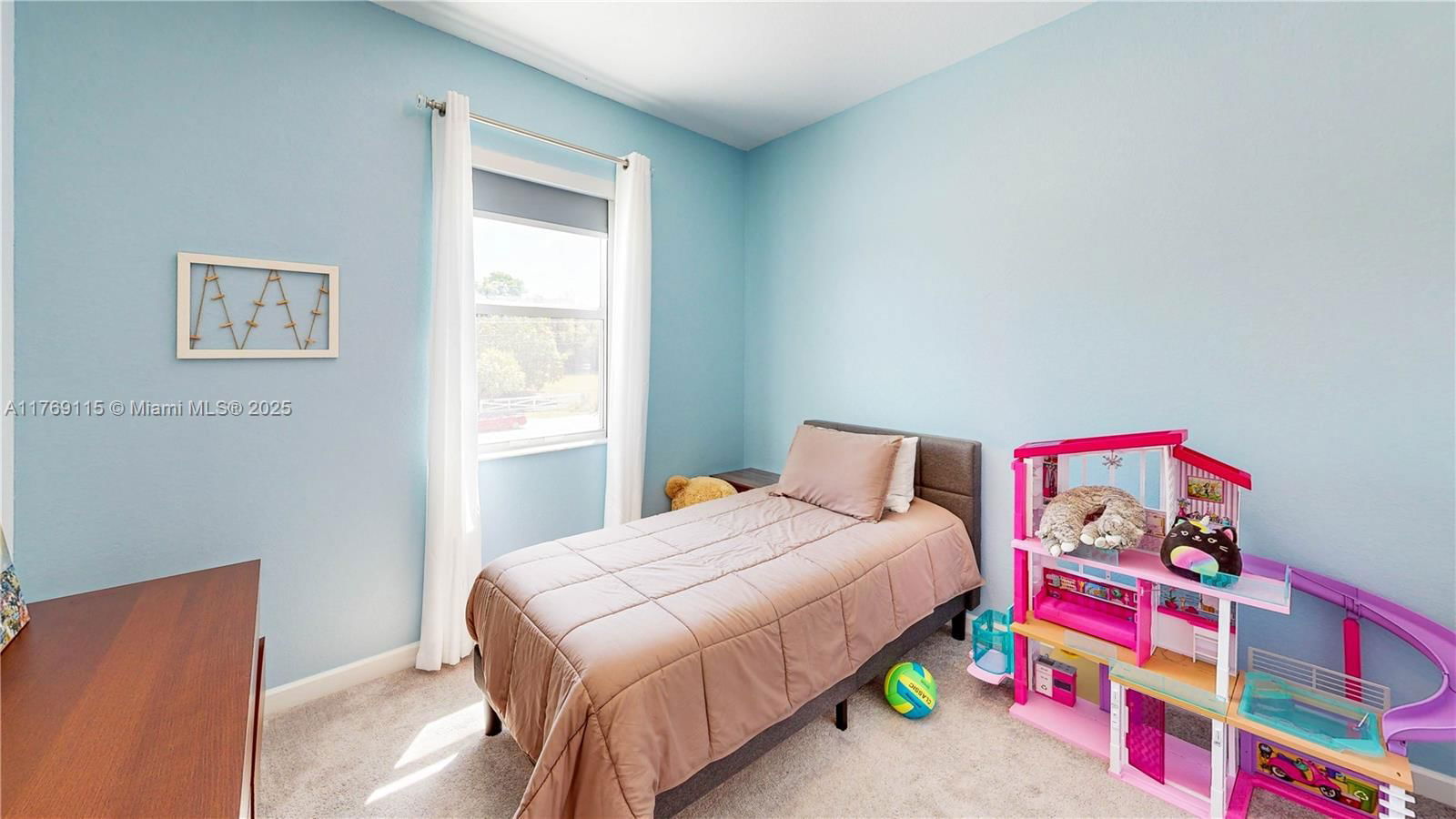 Real estate property located at 21421 127th Ct, Miami-dade, Siena North, Miami, FL