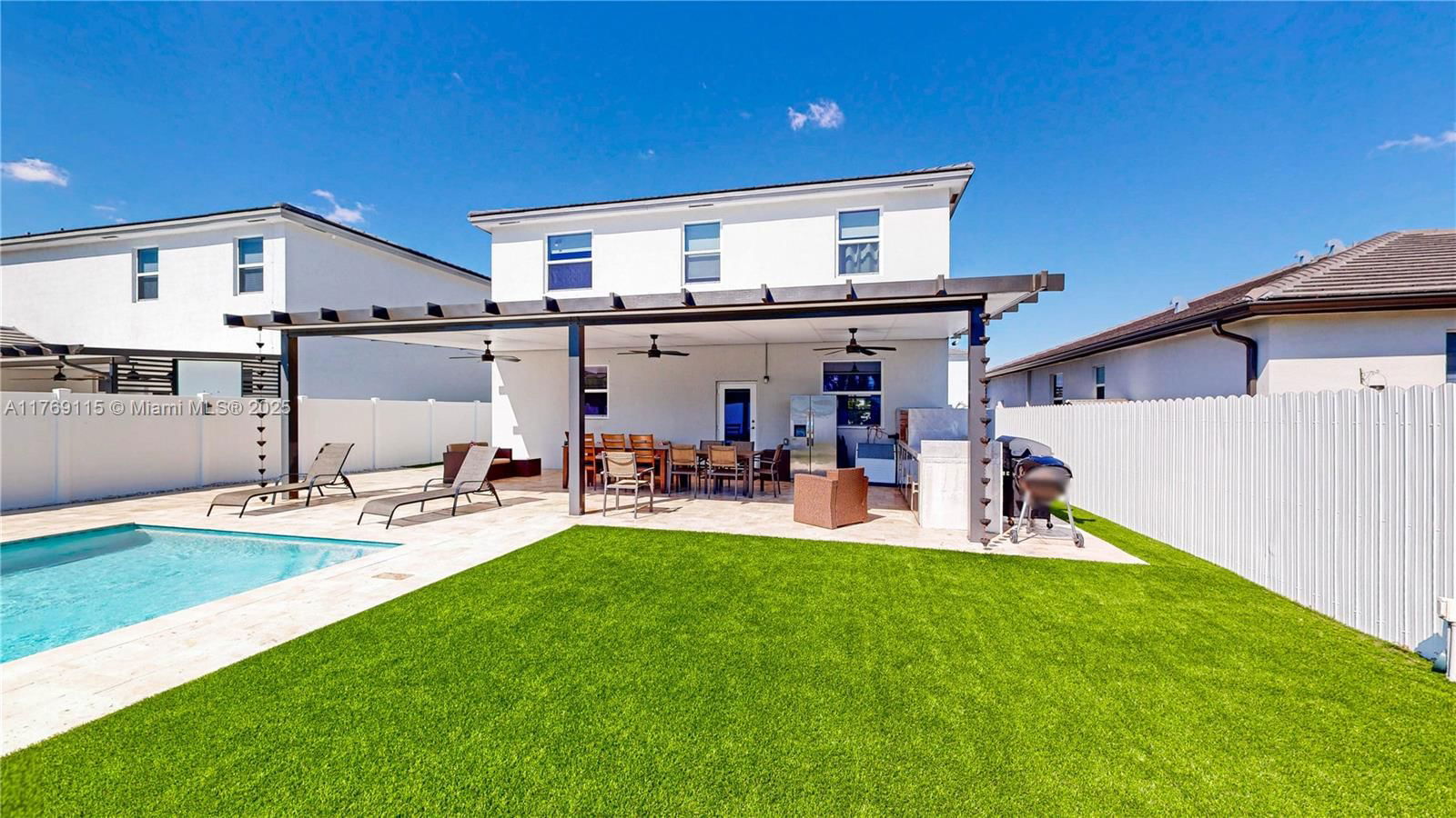 Real estate property located at 21421 127th Ct, Miami-dade, Siena North, Miami, FL