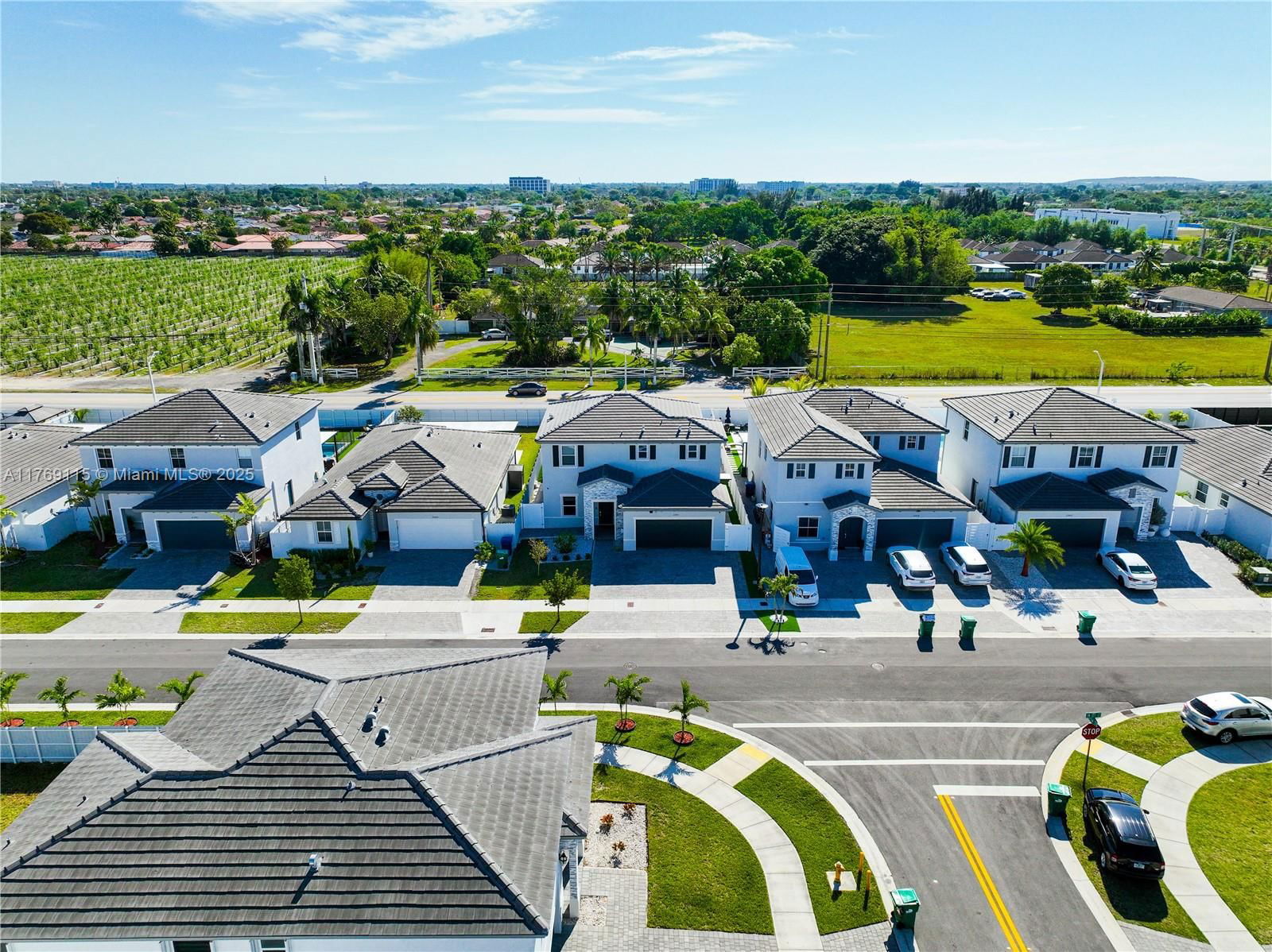 Real estate property located at 21421 127th Ct, Miami-dade, Siena North, Miami, FL