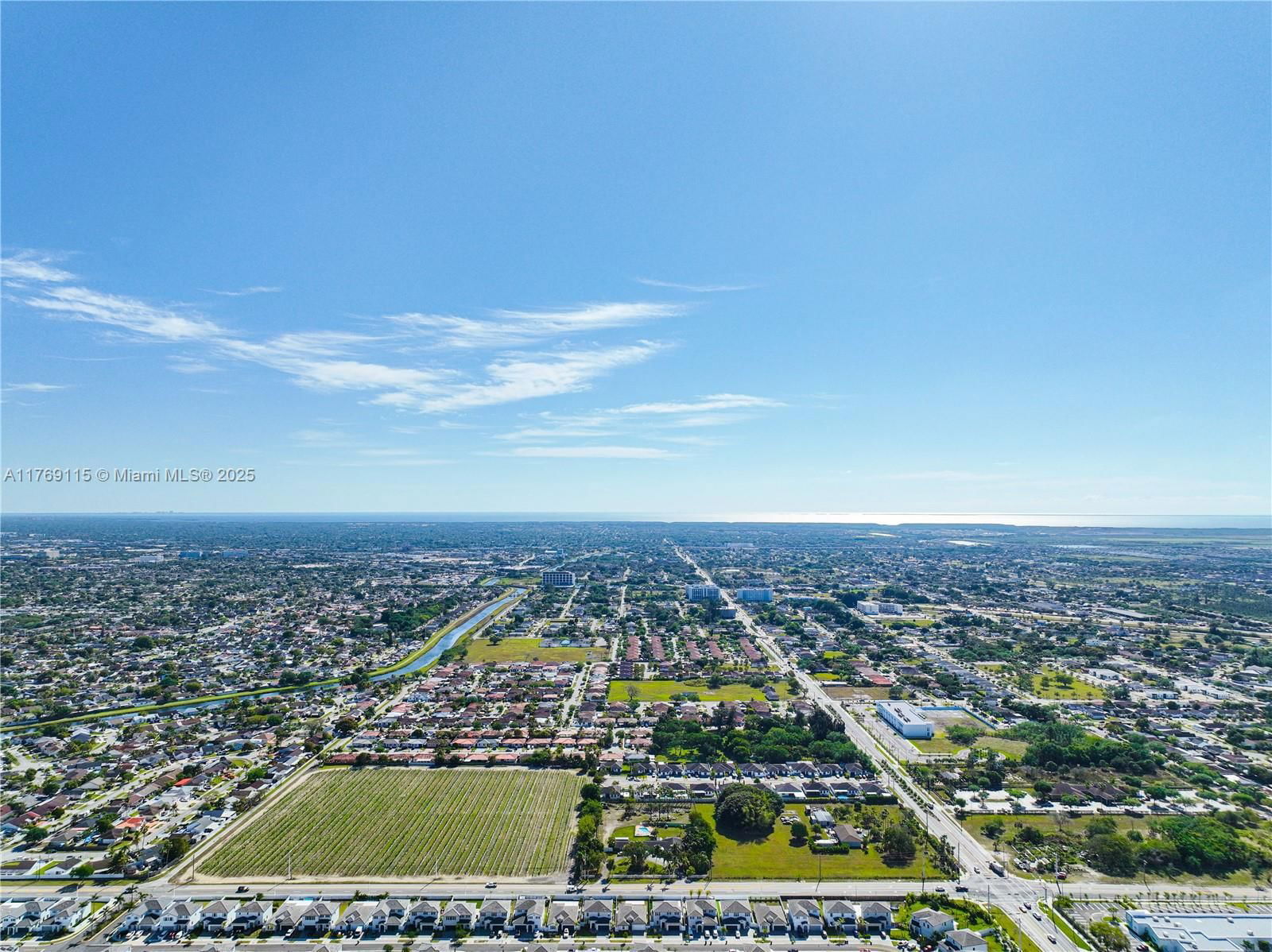 Real estate property located at 21421 127th Ct, Miami-dade, Siena North, Miami, FL