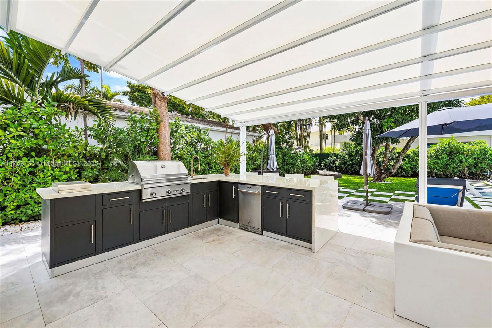 Real estate property located at 6166 Pine Tree Dr, Miami-dade, Beach View Addn, Miami Beach, FL
