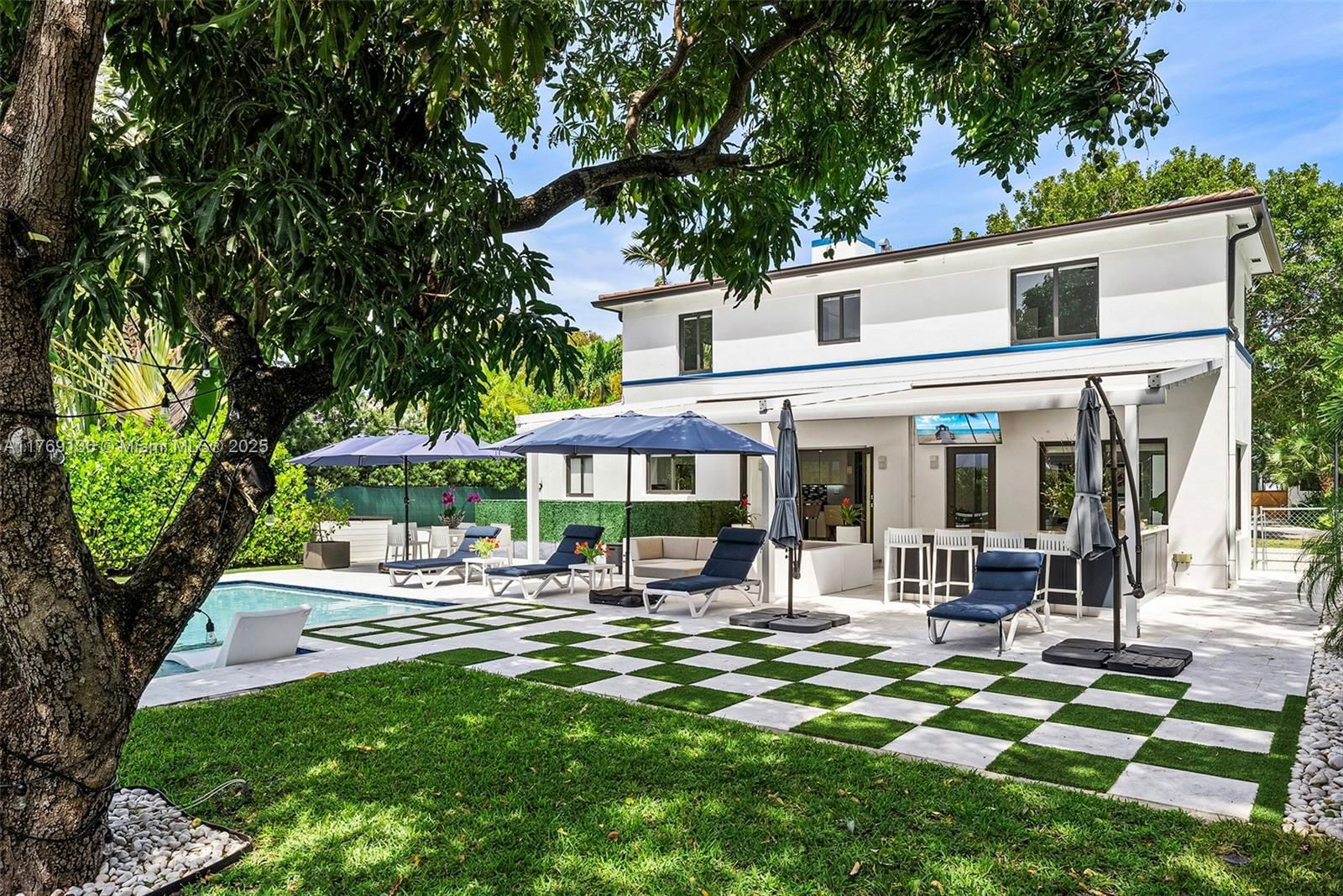 Real estate property located at 6166 Pine Tree Dr, Miami-dade, Beach View Addn, Miami Beach, FL