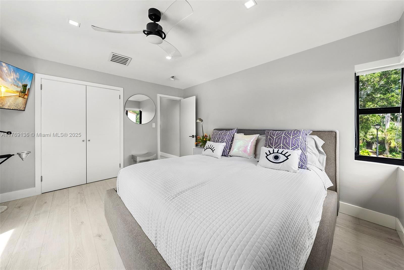 Real estate property located at 6166 Pine Tree Dr, Miami-dade, Beach View Addn, Miami Beach, FL