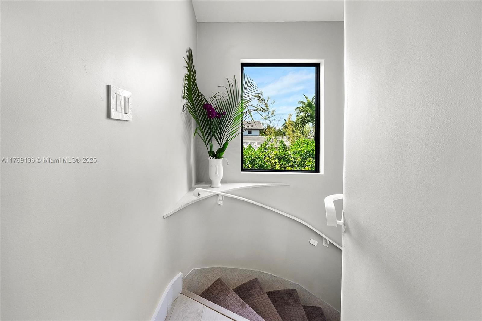 Real estate property located at 6166 Pine Tree Dr, Miami-dade, Beach View Addn, Miami Beach, FL
