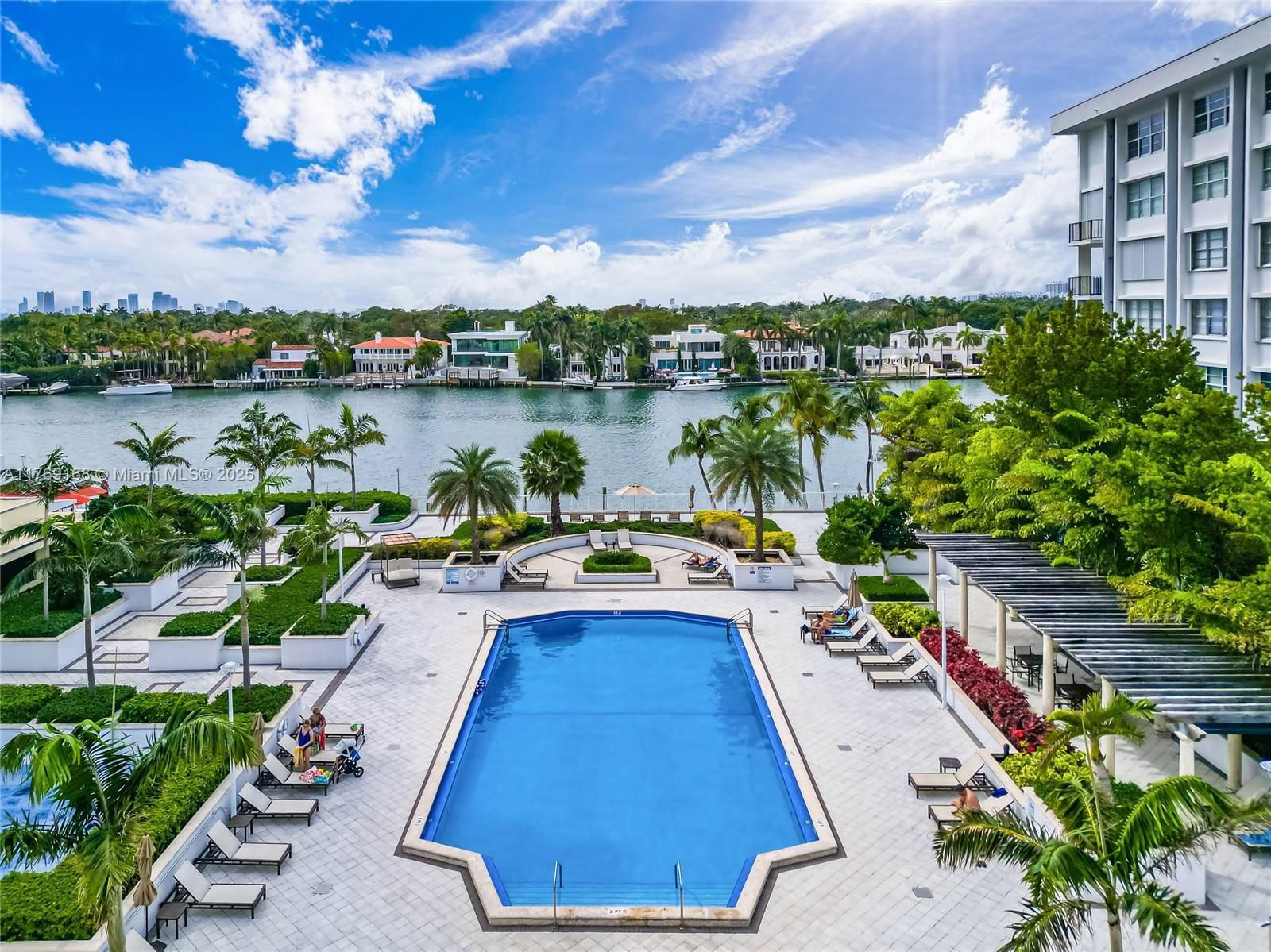 Real estate property located at 5600 Collins Ave #6P, Miami-dade, 5600 Condo, Miami Beach, FL