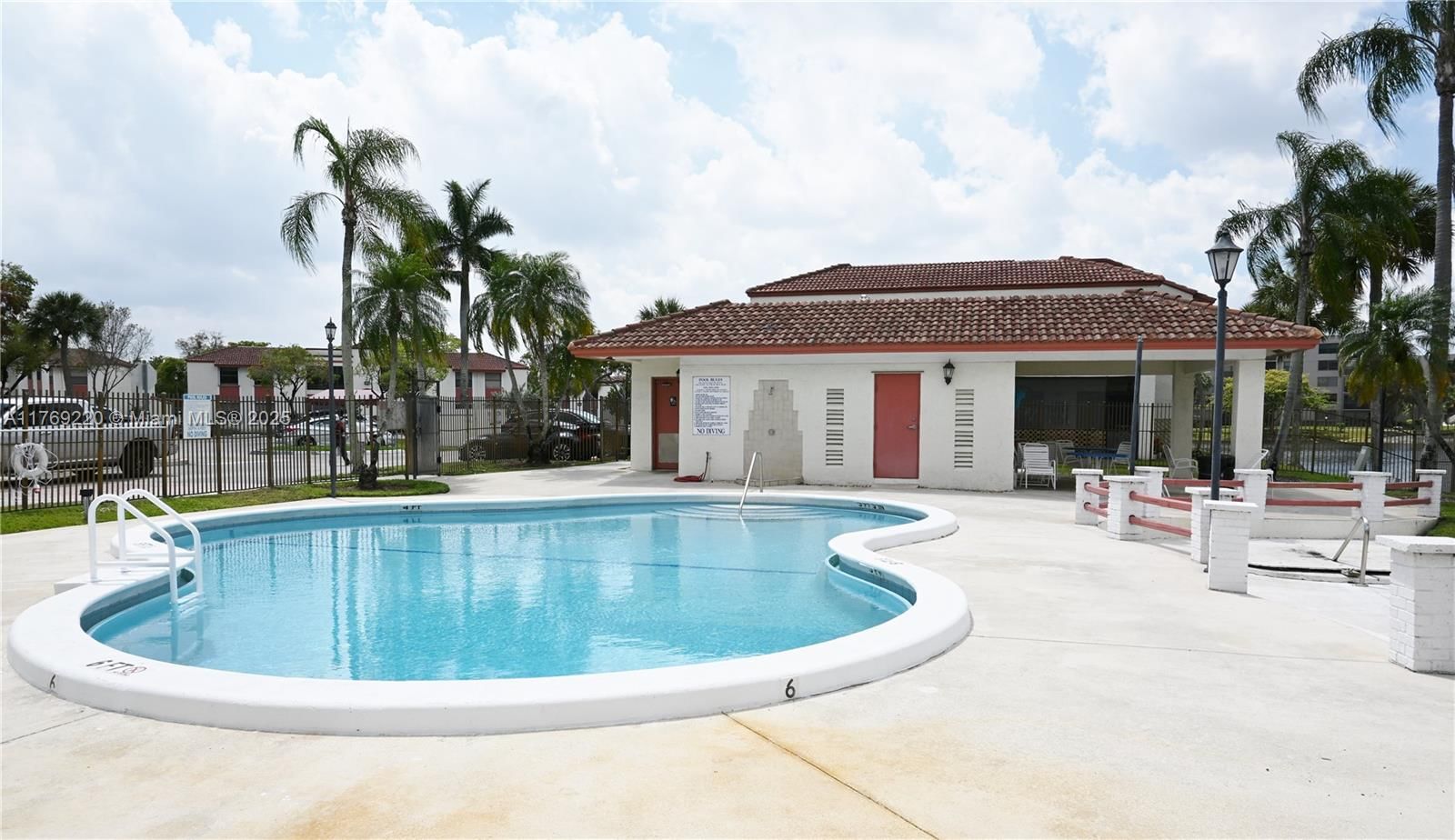 Real estate property located at 1170 Hiatus Rd #1170, Broward, Pierpointe East Condo Two, Pembroke Pines, FL