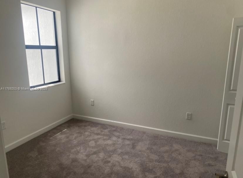 Real estate property located at 18082 147 Ct #0, Miami-dade, Venezzia, Miami, FL
