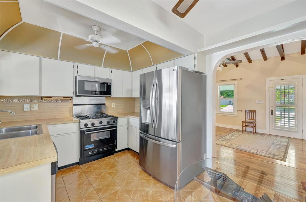 Real estate property located at 217 10th St, Broward, Tarpon River Park, Fort Lauderdale, FL