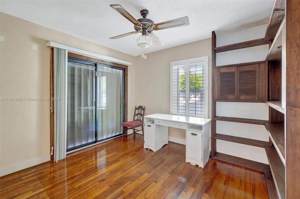 Real estate property located at 217 10th St, Broward, Tarpon River Park, Fort Lauderdale, FL