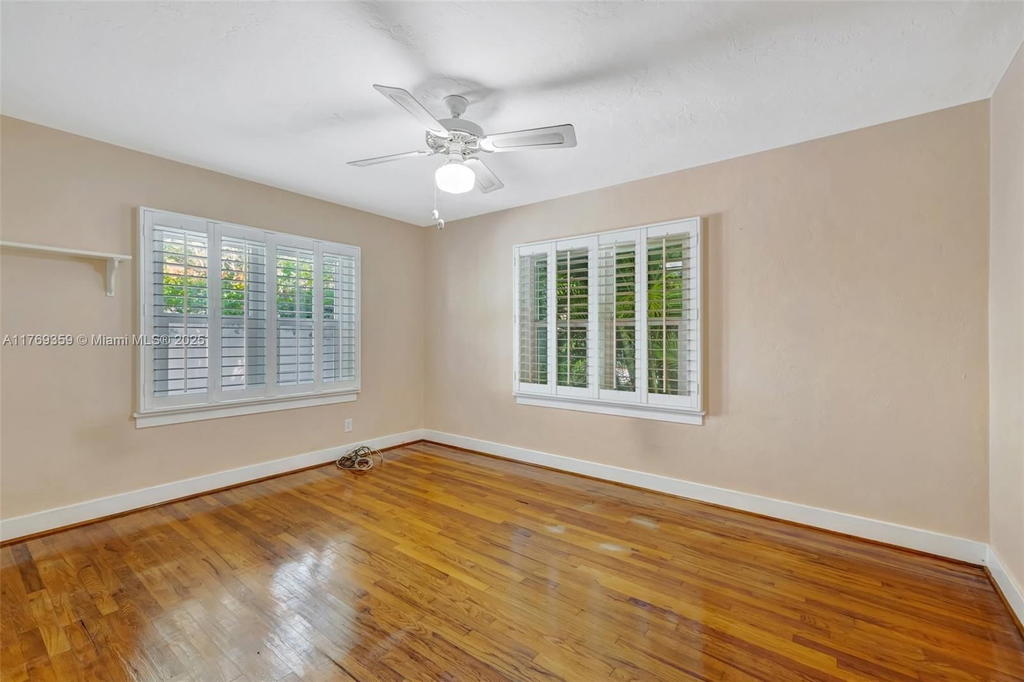 Real estate property located at 217 10th St, Broward, Tarpon River Park, Fort Lauderdale, FL