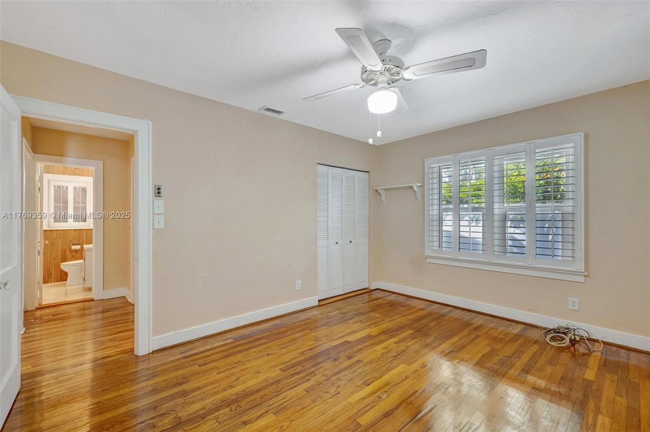 Real estate property located at 217 10th St, Broward, Tarpon River Park, Fort Lauderdale, FL