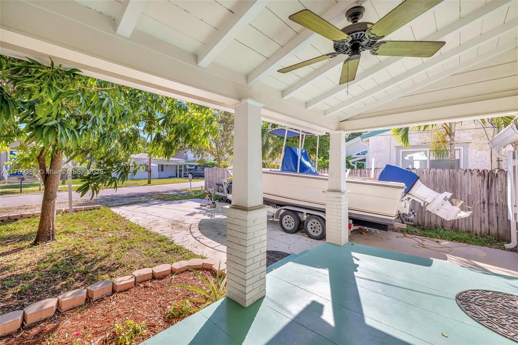 Real estate property located at 217 10th St, Broward, Tarpon River Park, Fort Lauderdale, FL