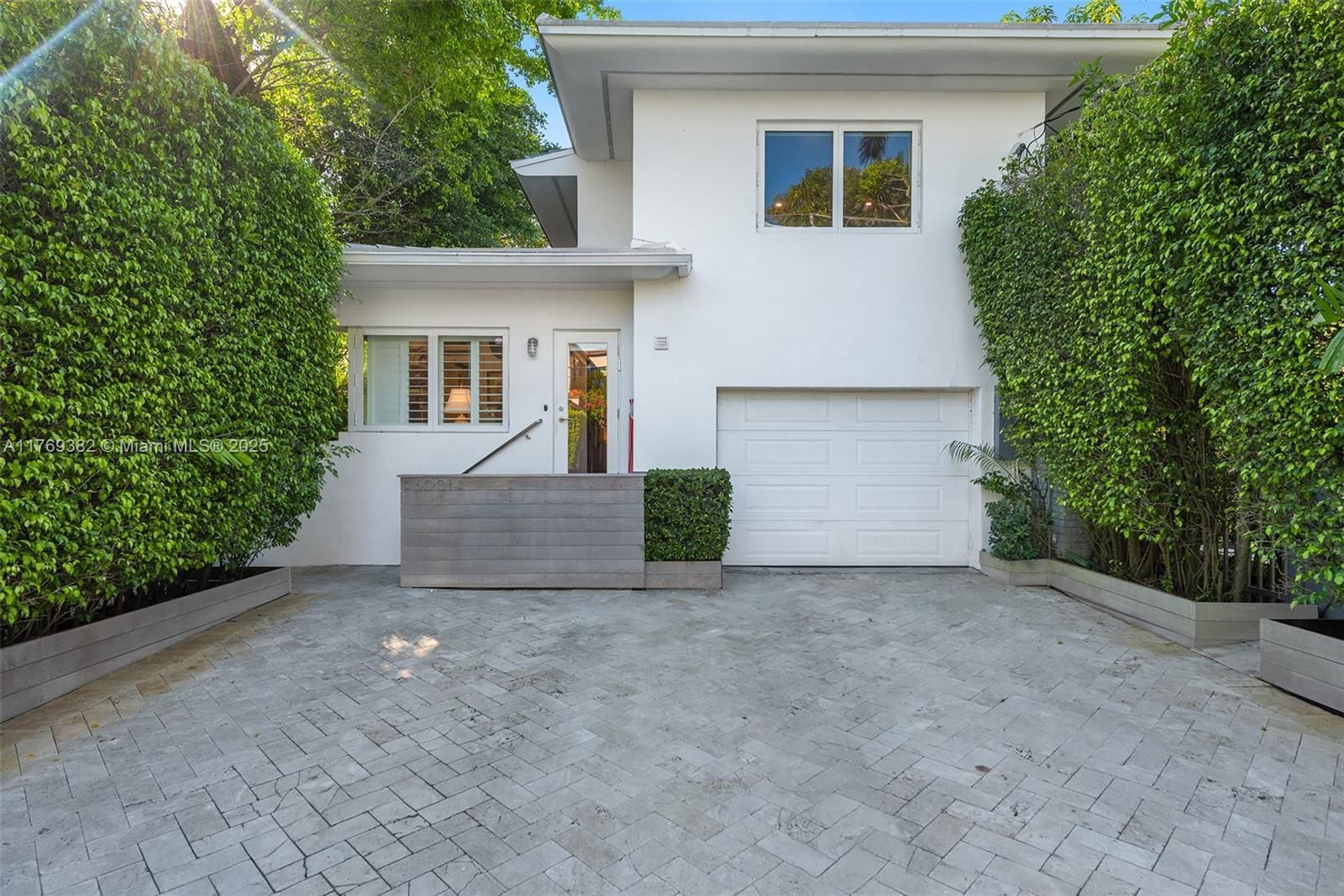 Real estate property located at 6001 Bay Rd, Miami-dade, La Gorce Golf Sub, Miami Beach, FL