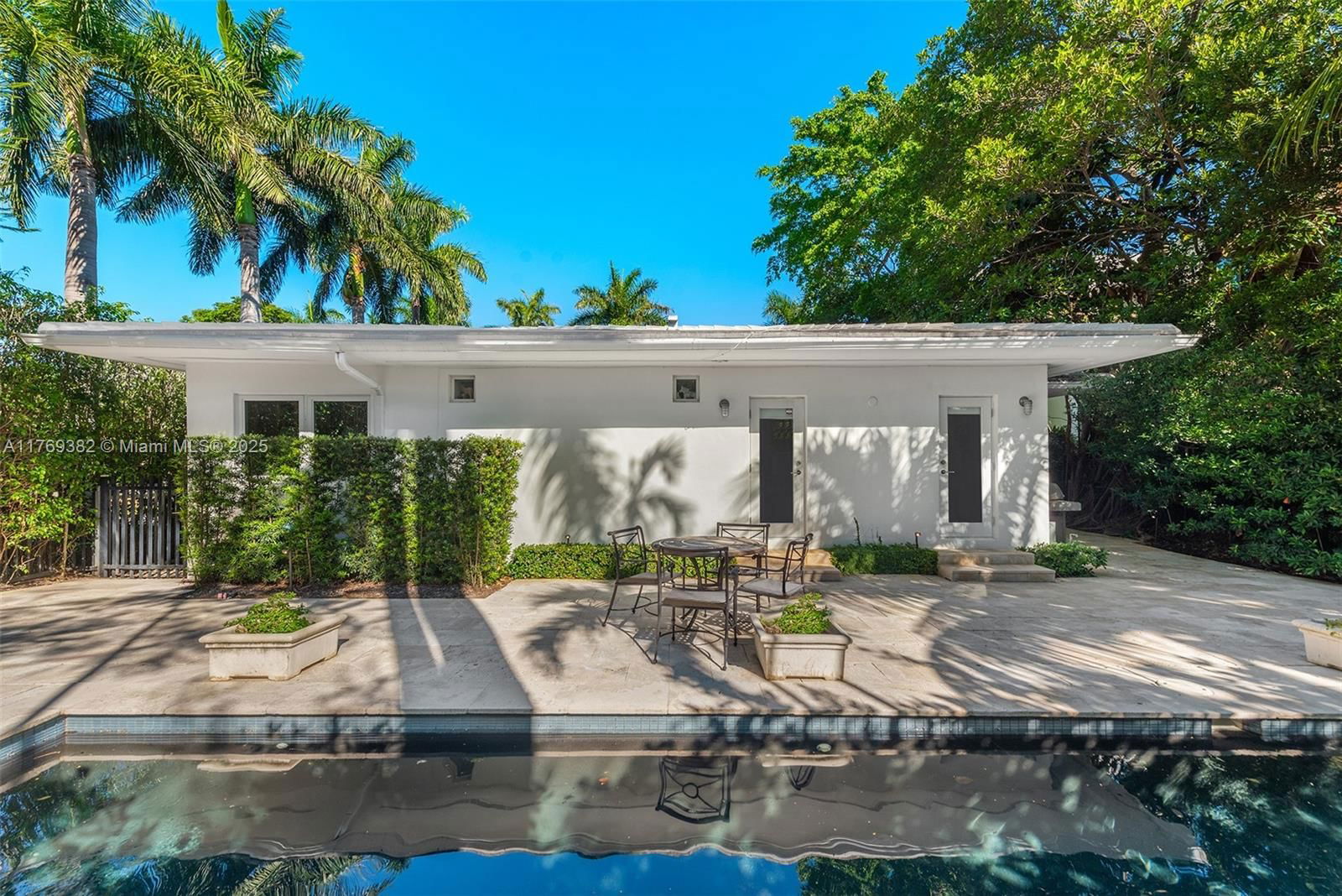 Real estate property located at 6001 Bay Rd, Miami-dade, La Gorce Golf Sub, Miami Beach, FL