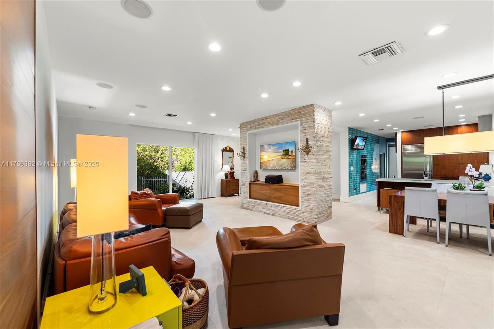Real estate property located at 6001 Bay Rd, Miami-dade, La Gorce Golf Sub, Miami Beach, FL