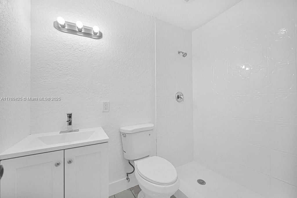 Real estate property located at 20908 39th Ave, Miami-dade, Vista Townhouse Sec C, Miami Gardens, FL