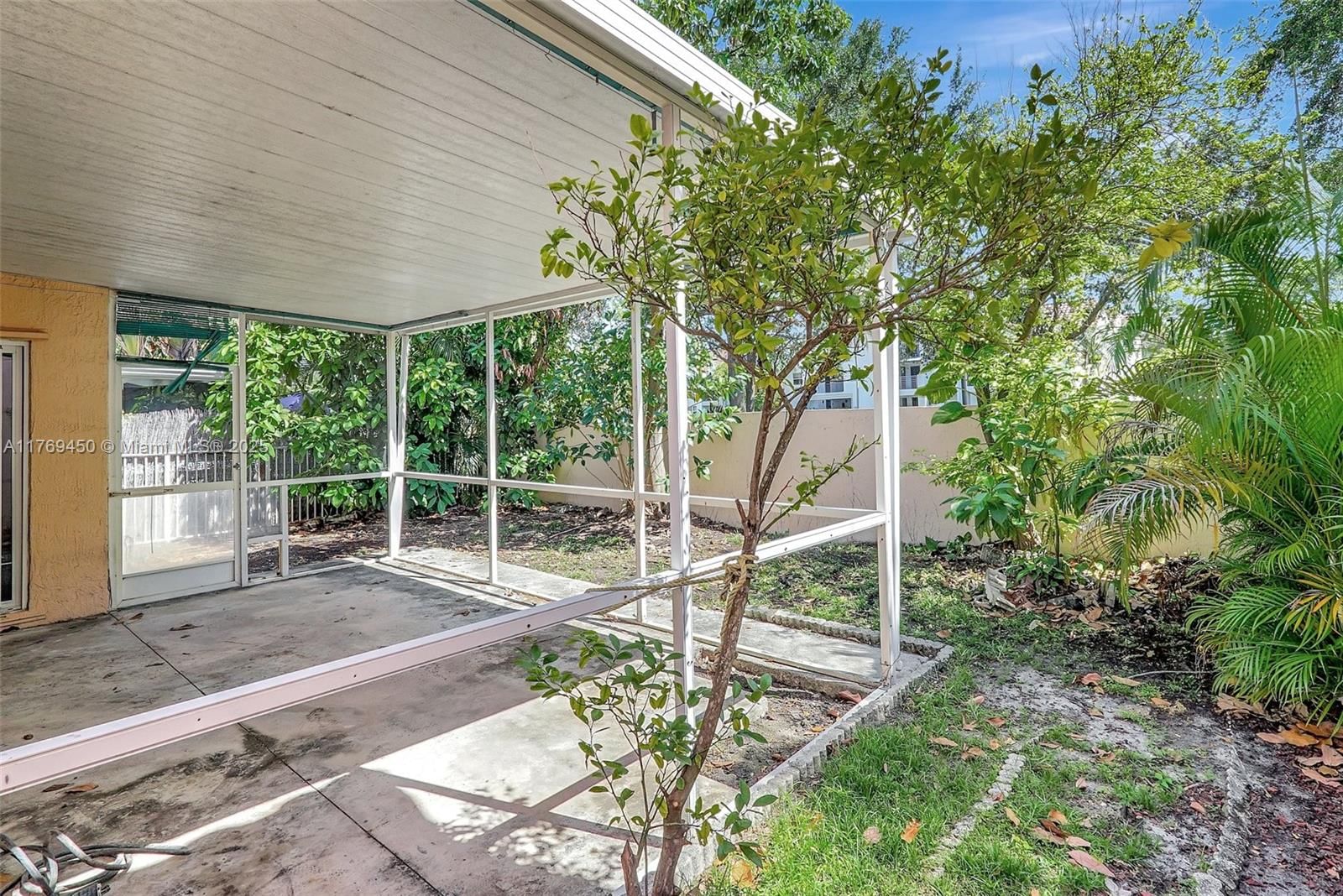 Real estate property located at 1163 6th Ct, Broward, Sheridan Homes Ocean Club, Dania Beach, FL