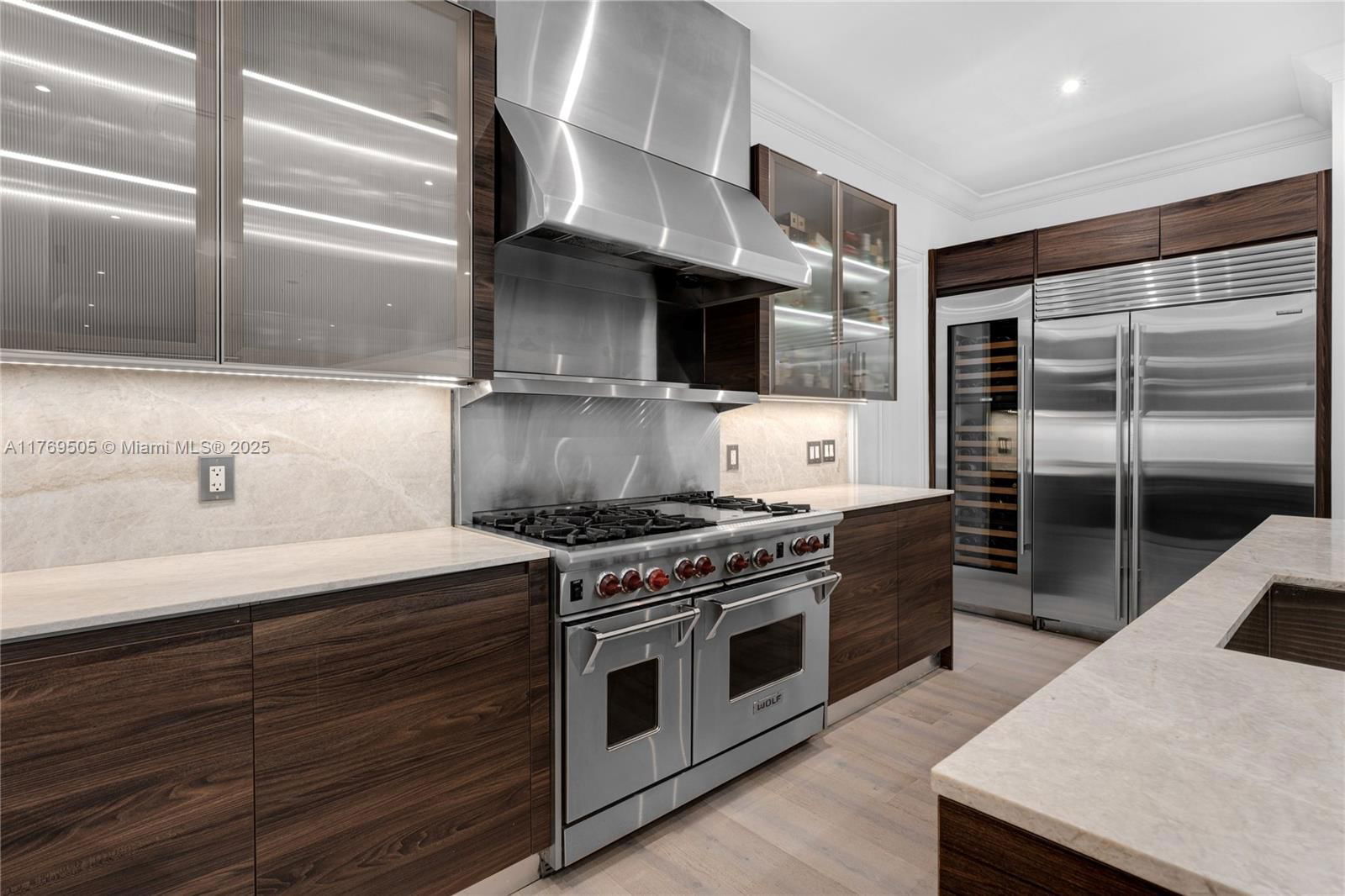 Real estate property located at 6626 Pinetree Ln, Miami-dade, La Gorce Island, Miami Beach, FL
