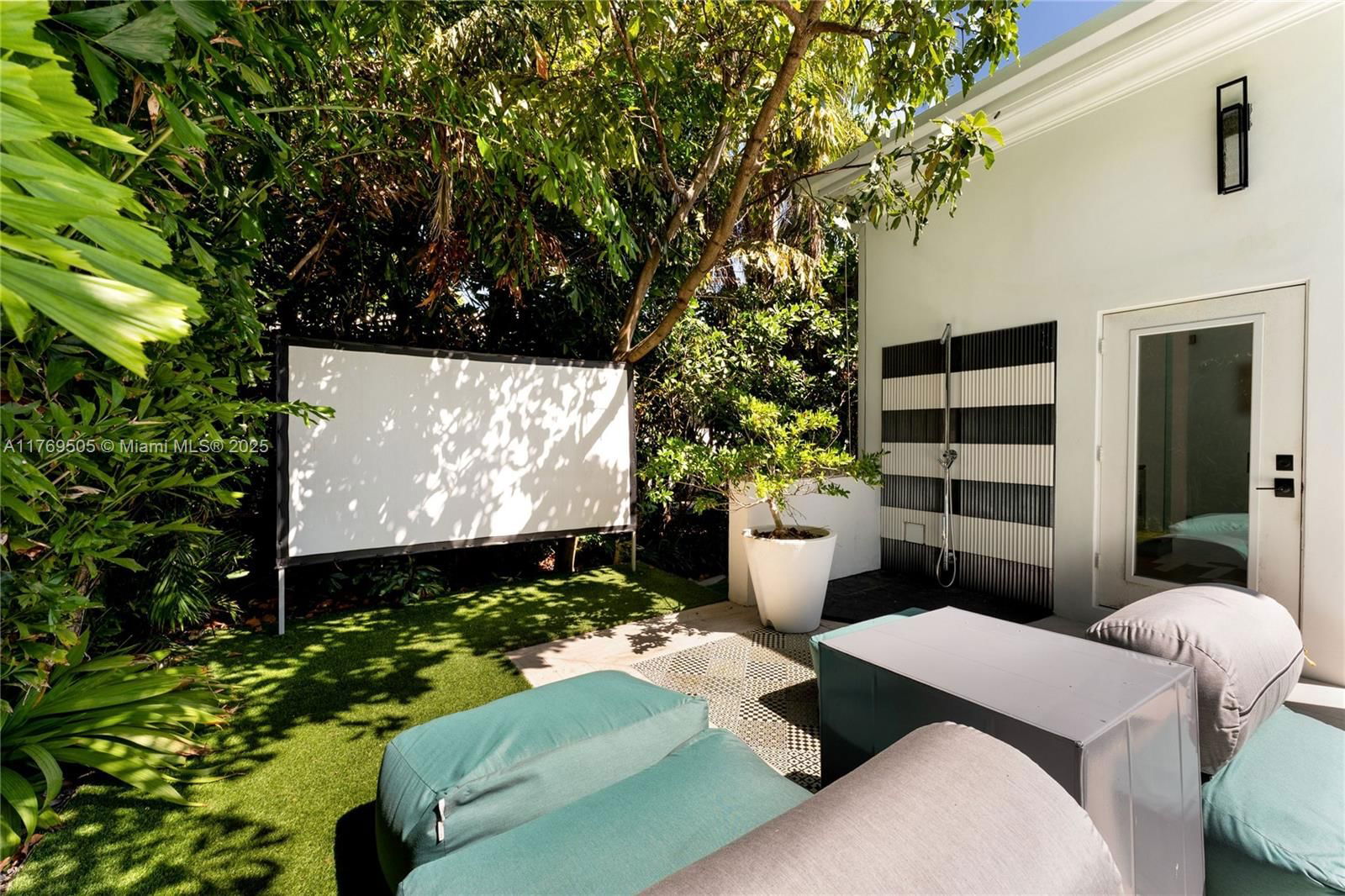 Real estate property located at 6626 Pinetree Ln, Miami-dade, La Gorce Island, Miami Beach, FL