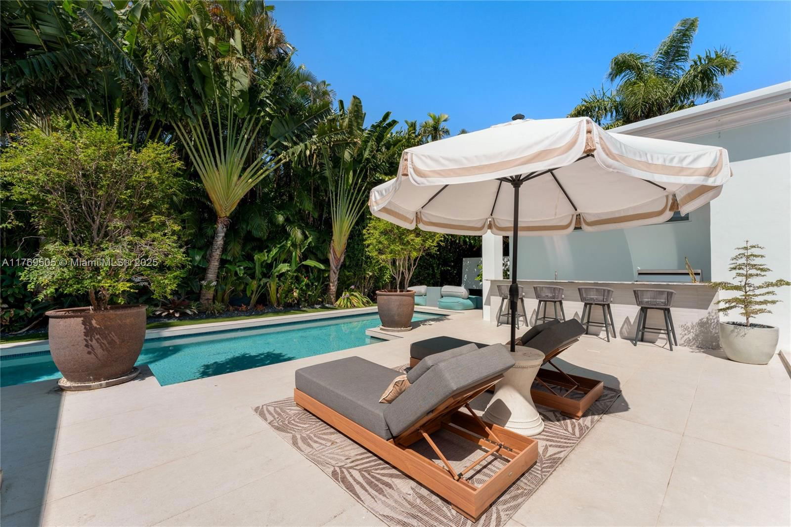 Real estate property located at 6626 Pinetree Ln, Miami-dade, La Gorce Island, Miami Beach, FL
