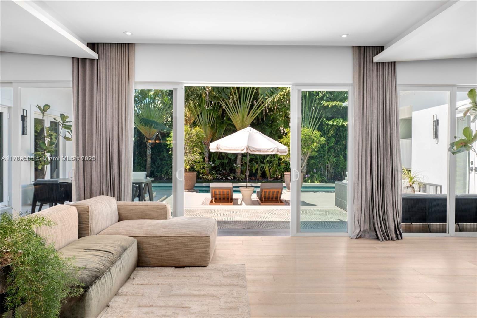 Real estate property located at 6626 Pinetree Ln, Miami-dade, La Gorce Island, Miami Beach, FL