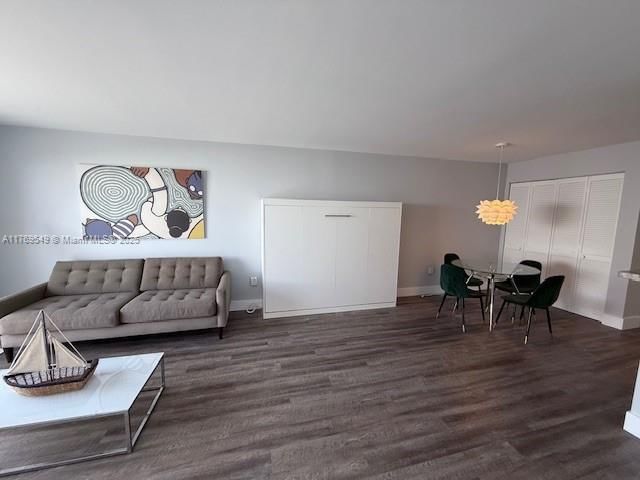 Real estate property located at 1615 Meridian Ave #303, Miami-dade, Meridian Plaza Assoc Cond, Miami Beach, FL