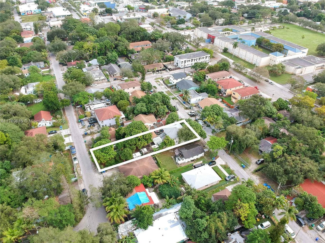 Real estate property located at 65 59th Ter, Miami-dade, Rockmoor Villa Track, Miami, FL
