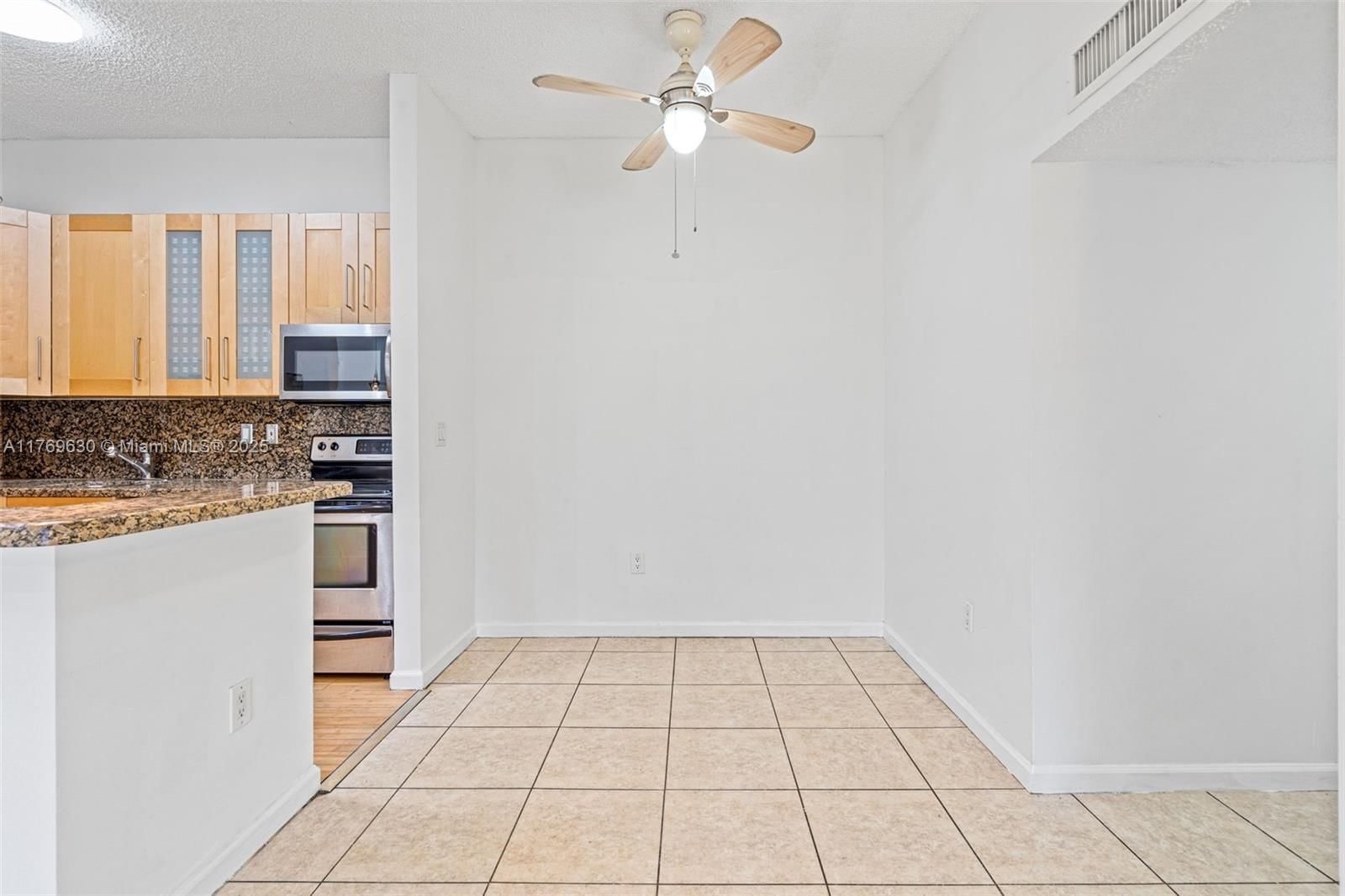 Real estate property located at 915 199th St #202-15, Miami-dade, Carmel At California Cl C, Miami, FL