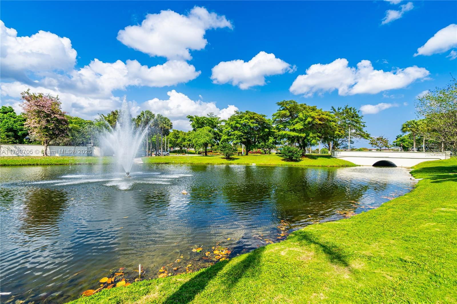 Real estate property located at 2501 Antigua Ter F1, Broward, Antigua Village I E Condo, Coconut Creek, FL