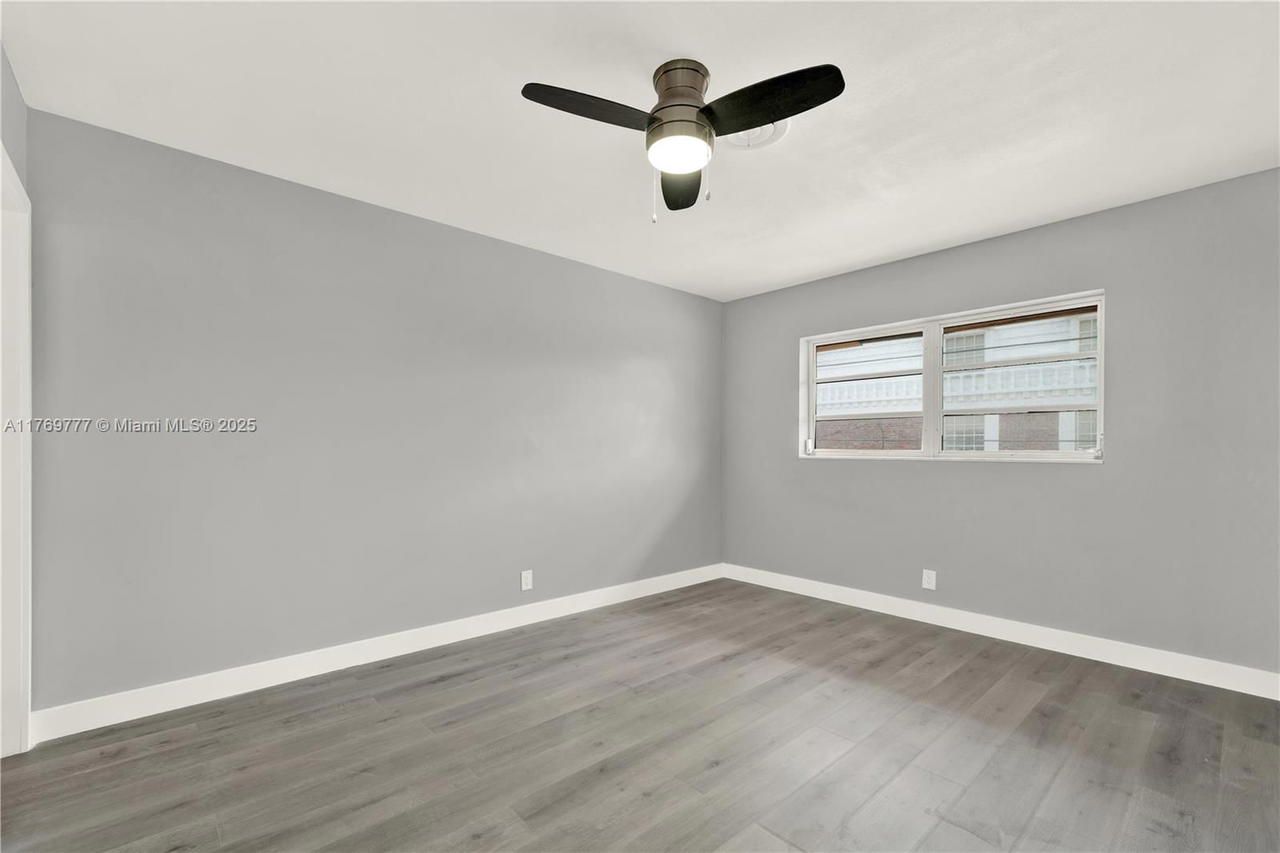 Real estate property located at 2864 32nd St #7, Broward, Royal Plaza Condo, Fort Lauderdale, FL