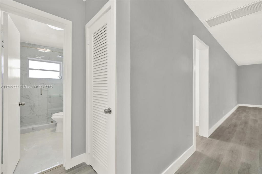 Real estate property located at 2864 32nd St #7, Broward, Royal Plaza Condo, Fort Lauderdale, FL