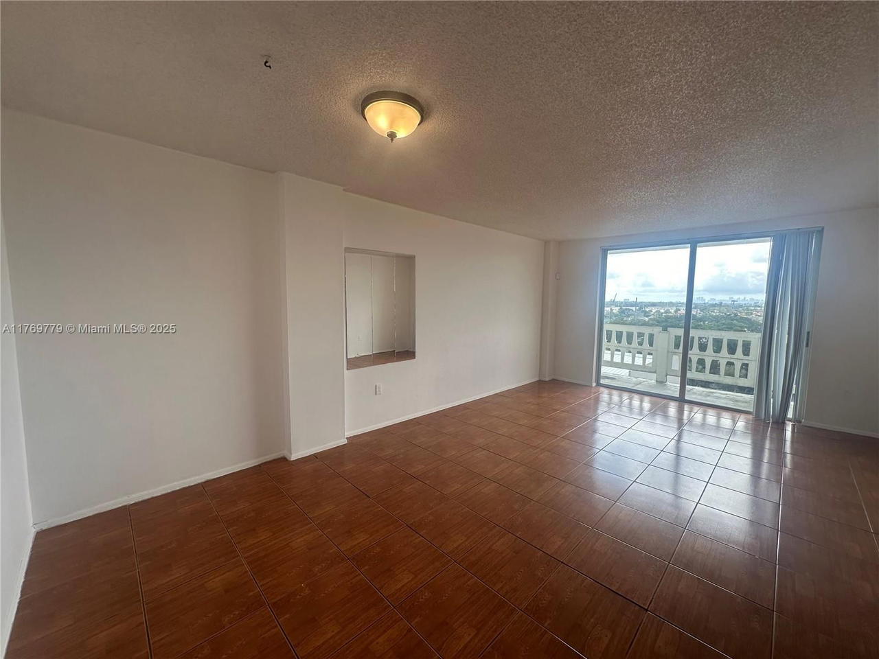 Real estate property located at , Miami-dade, Parkway Towers Bldg 1 Con, Miami, FL