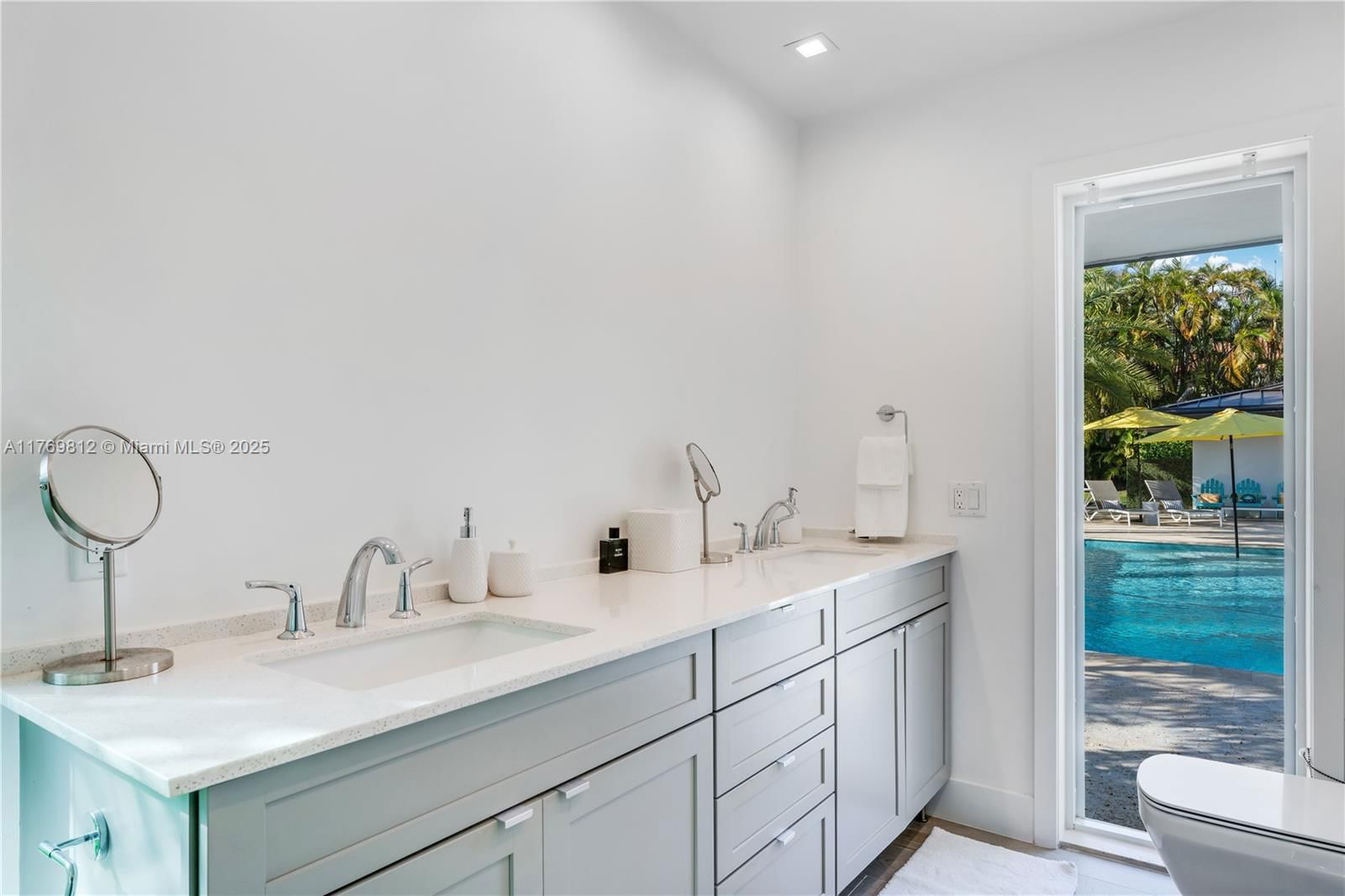 Real estate property located at 13220 63rd Ave, Miami-dade, Bay Ridge Ests, Pinecrest, FL