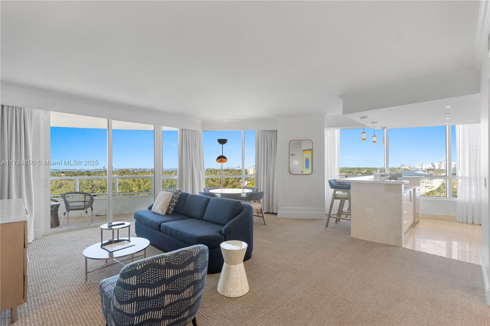 Real estate property located at 4401 Collins Ave #1015, Miami-dade, Fontainebleau Ii Condo, Miami Beach, FL